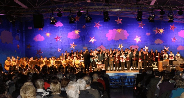18.12.2011: Weihnachtskonzert 2011 Fröhliche Weihnachten...
